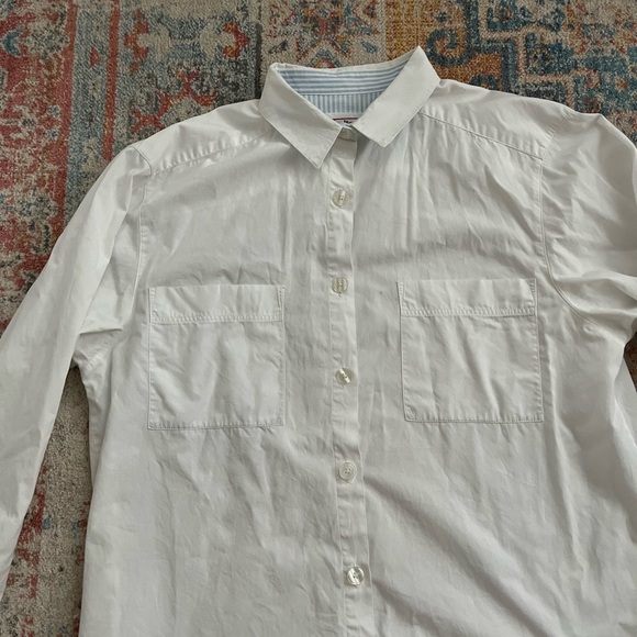 Talbots 100% cotton white two-pocket button down shirt - Picture 2 of 8